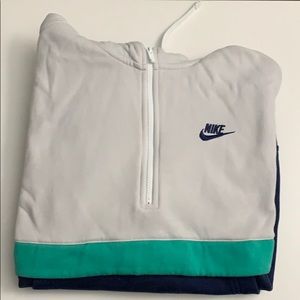 Nike hooded club quarter zip